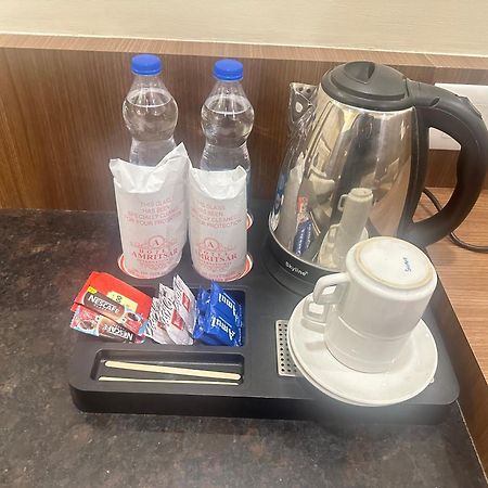 Hotel Amritsar International 2 Min Walk From Amritsar Bus Stand Kültér fotó
