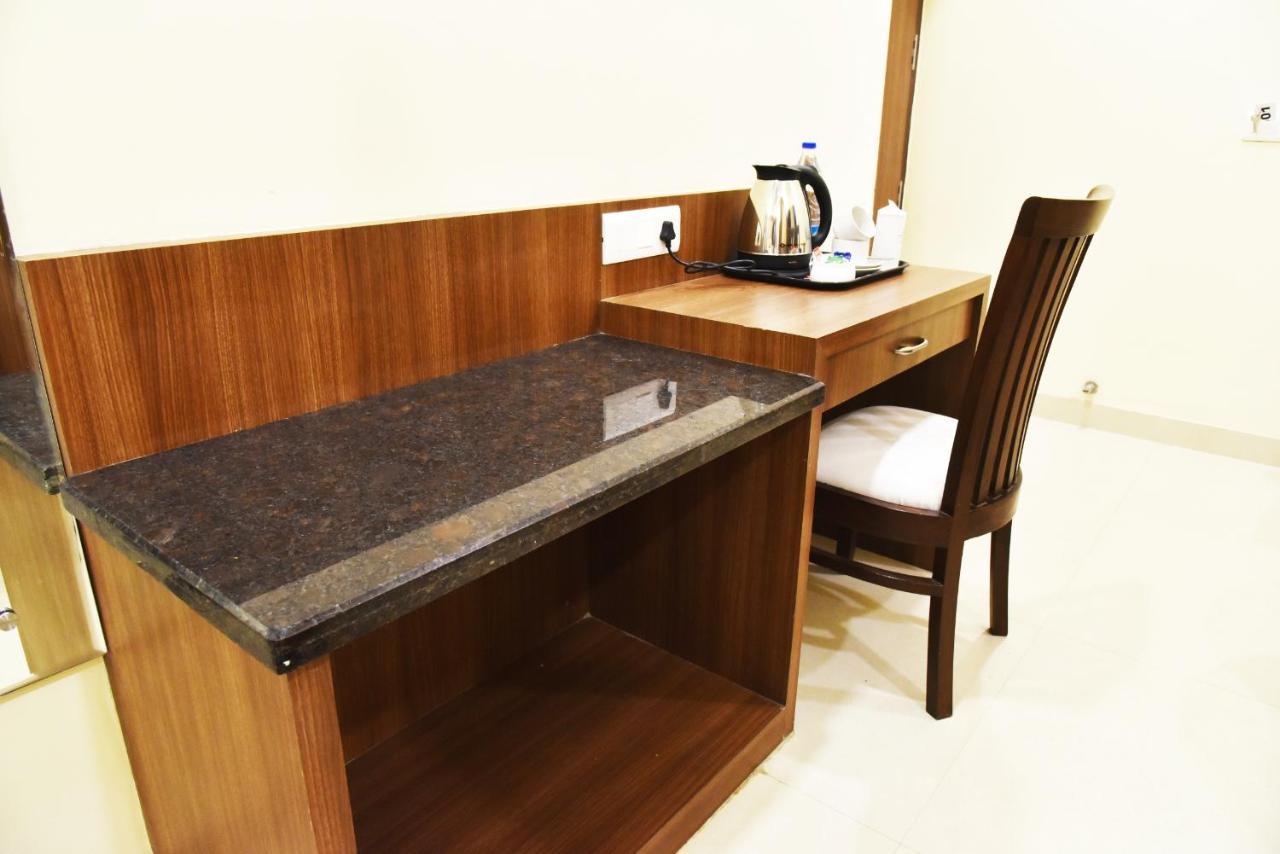 Hotel Amritsar International 2 Min Walk From Amritsar Bus Stand Kültér fotó