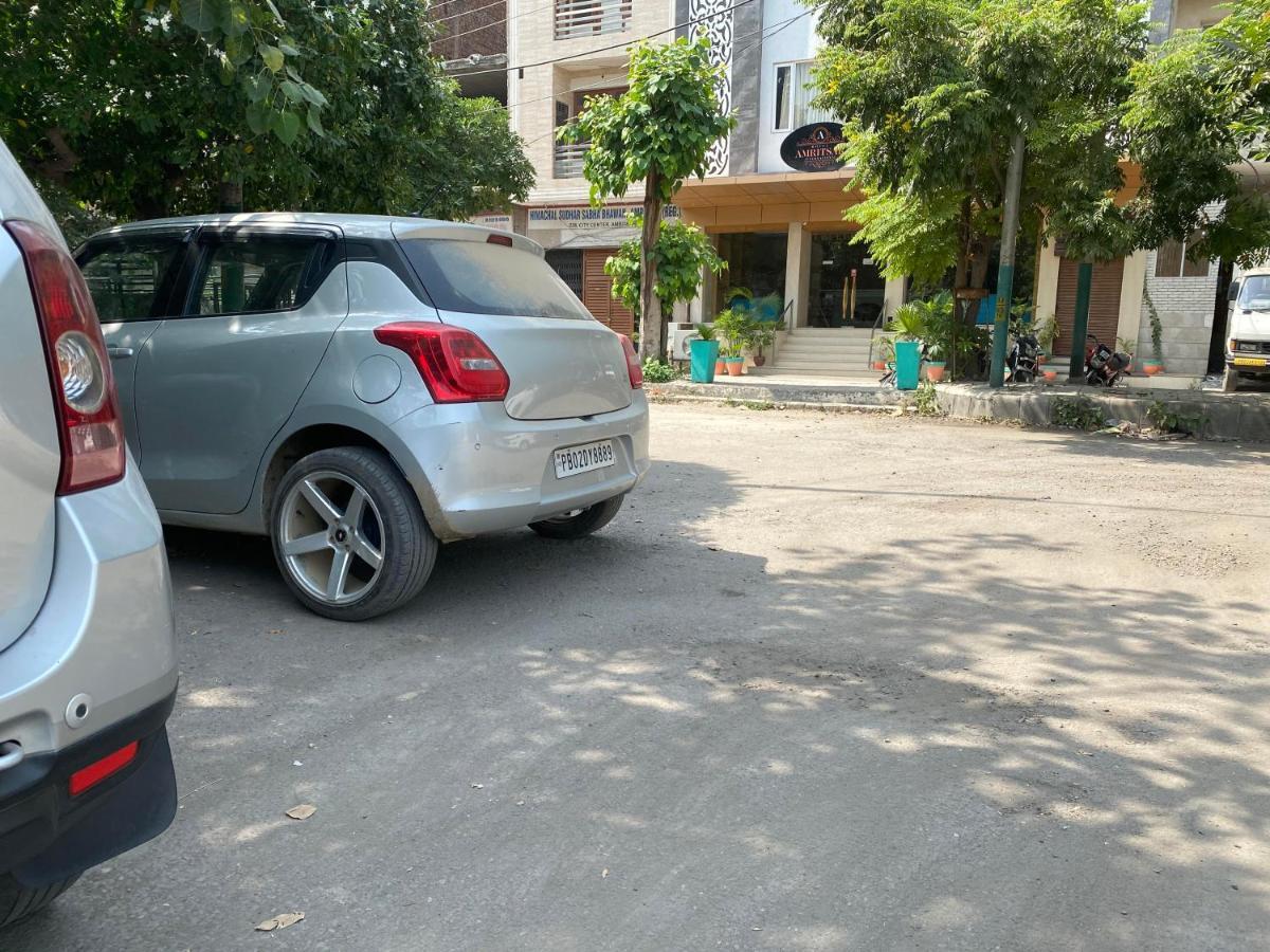 Hotel Amritsar International 2 Min Walk From Amritsar Bus Stand Kültér fotó