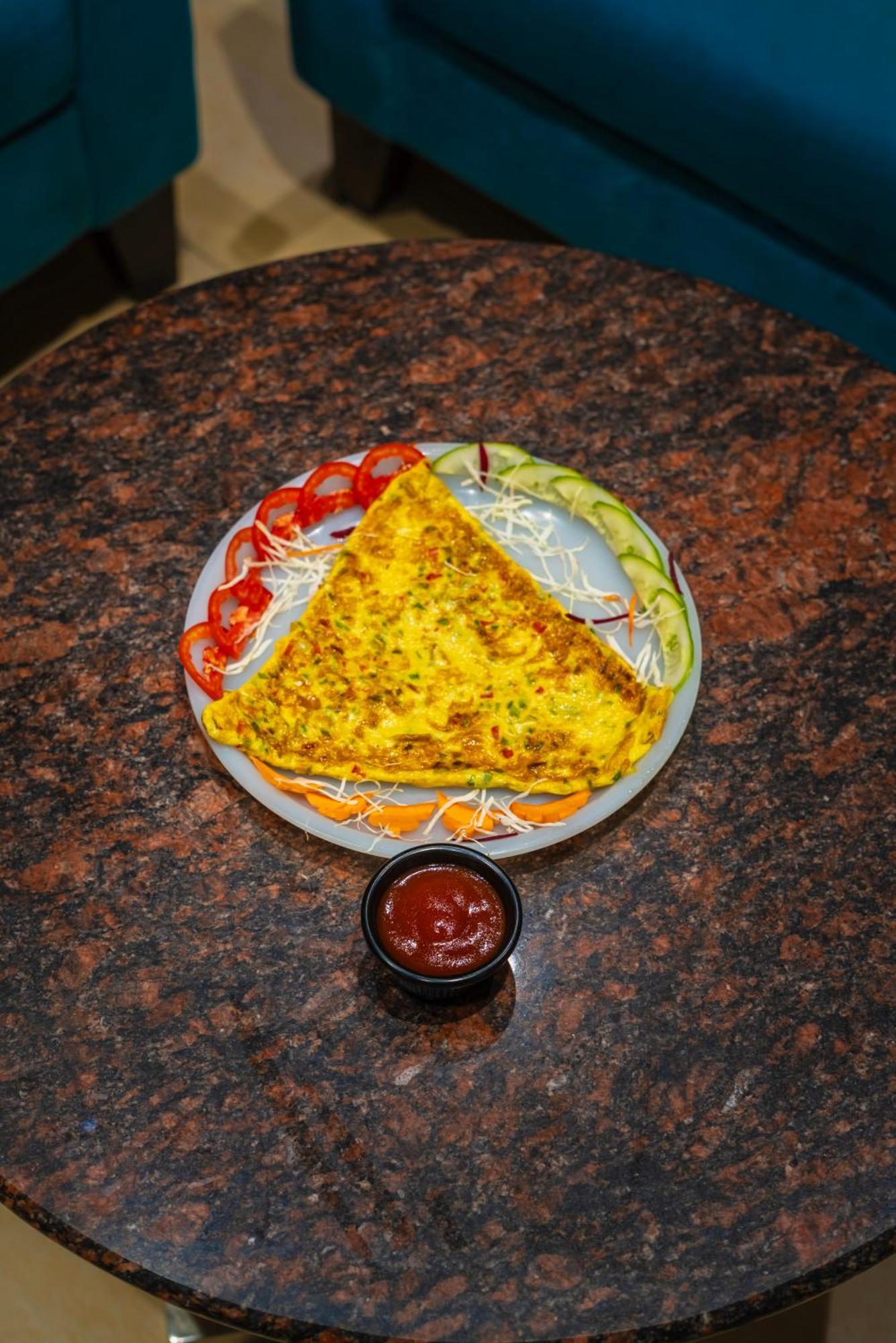 Hotel Amritsar International 2 Min Walk From Amritsar Bus Stand Kültér fotó